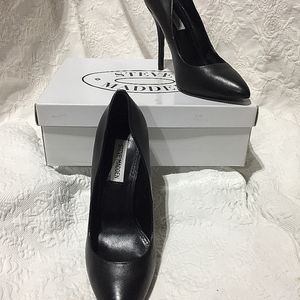 Steve Madden Gallery Black Leather Heel